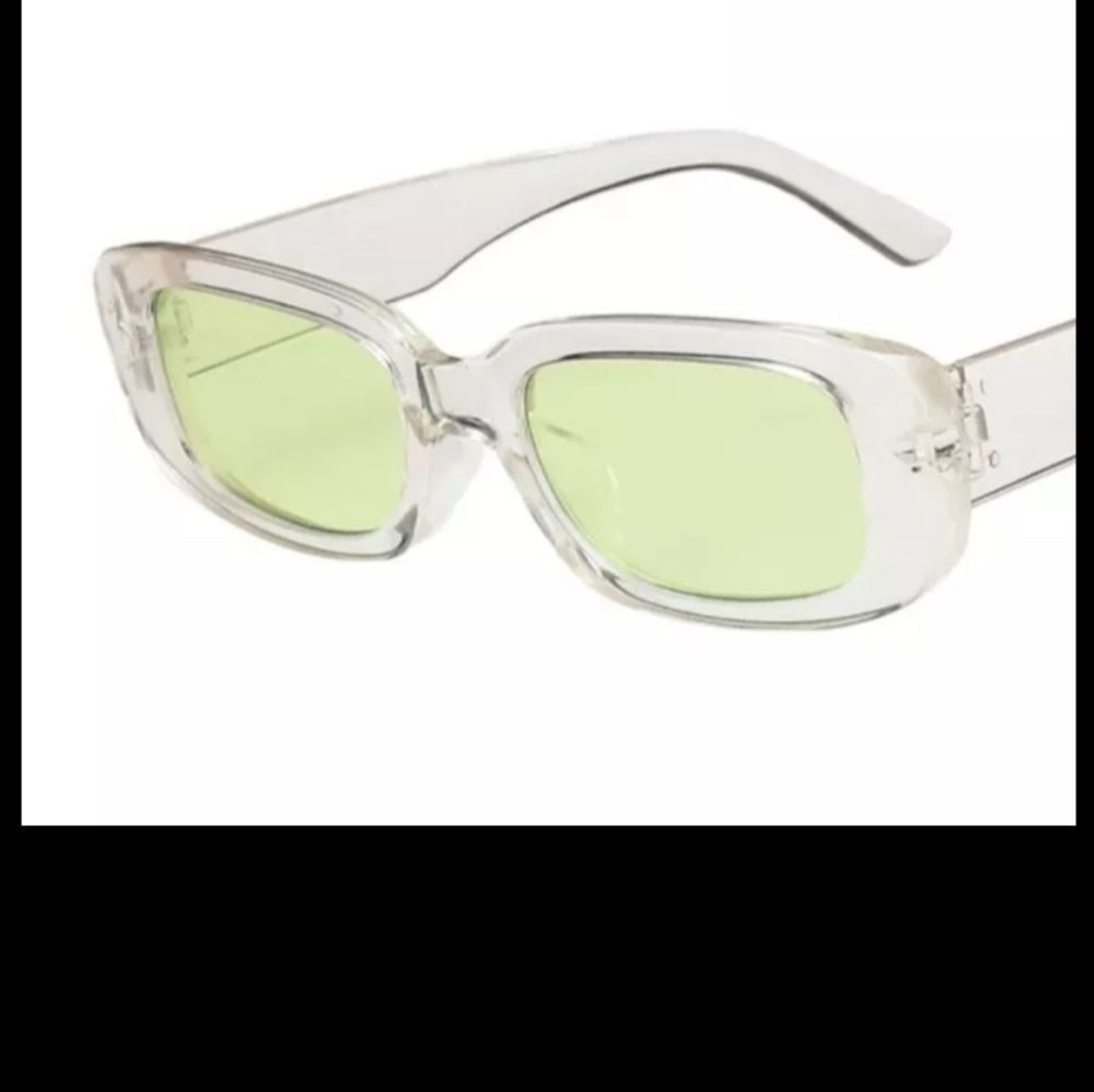 NWOT Y2K Square Clear & Yellow Sunglasses